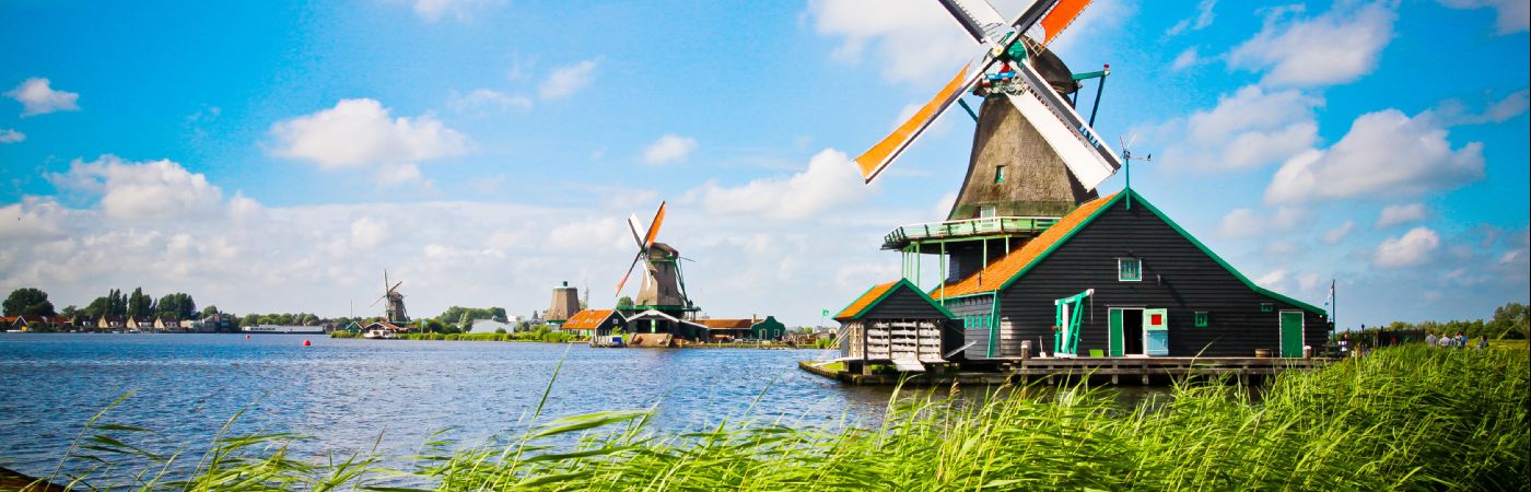 Moulins à vent traditionnels à Zaanse Schans